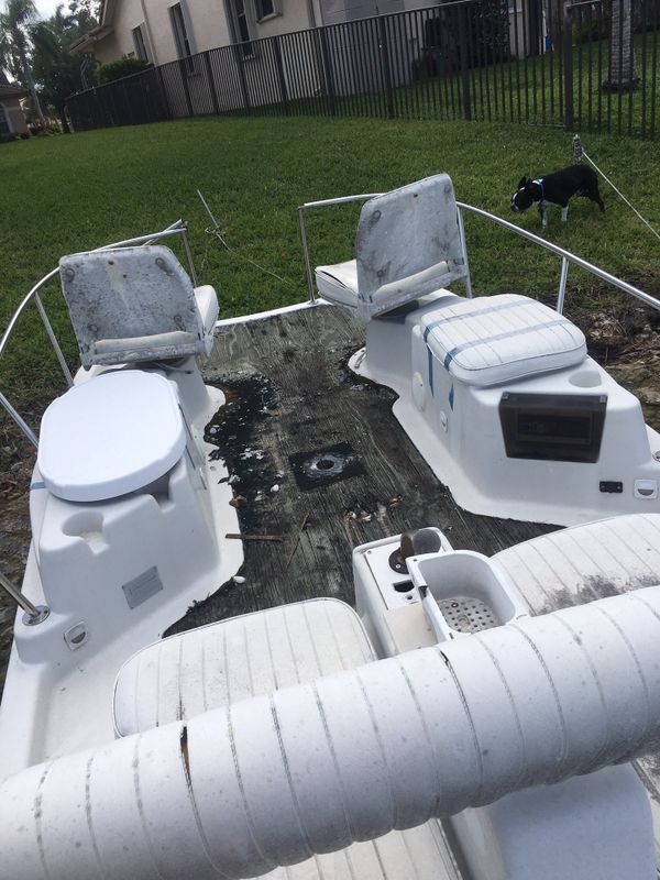 Eldebo Electric Pontoon Boat 14 ft for Sale in Fort Lauderdale, FL
