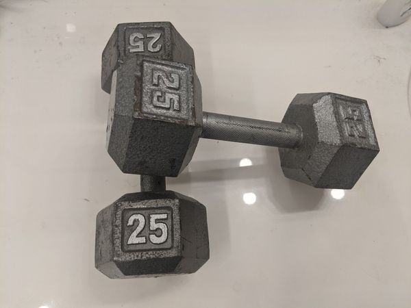 25 lb dumbbell set for Sale in Tempe, AZ - OfferUp