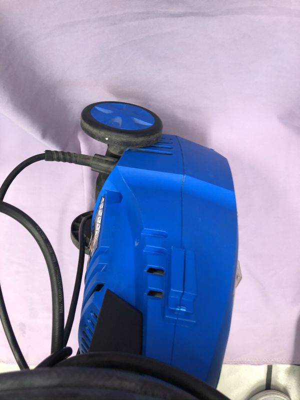 Pacific Hydrostar Electric 1650 psi Pressure Washer! Works Great! Easy