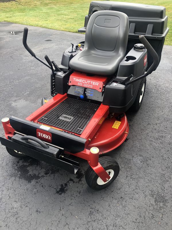 Toro Zero Turn Mower W/Bagger And Mulching Kit for Sale in Meriden, CT ...