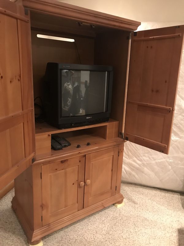Broyhill Fontana Solid Wood Pine TV Entertainment Center Armoire Wardrobe Cabinate for Sale in