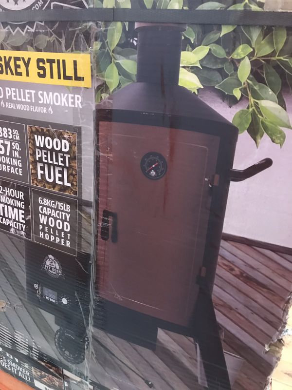 PIT BOSS WHISKEY STILL WOOD SMOKER PELLET for Sale in Costa Mesa, CA