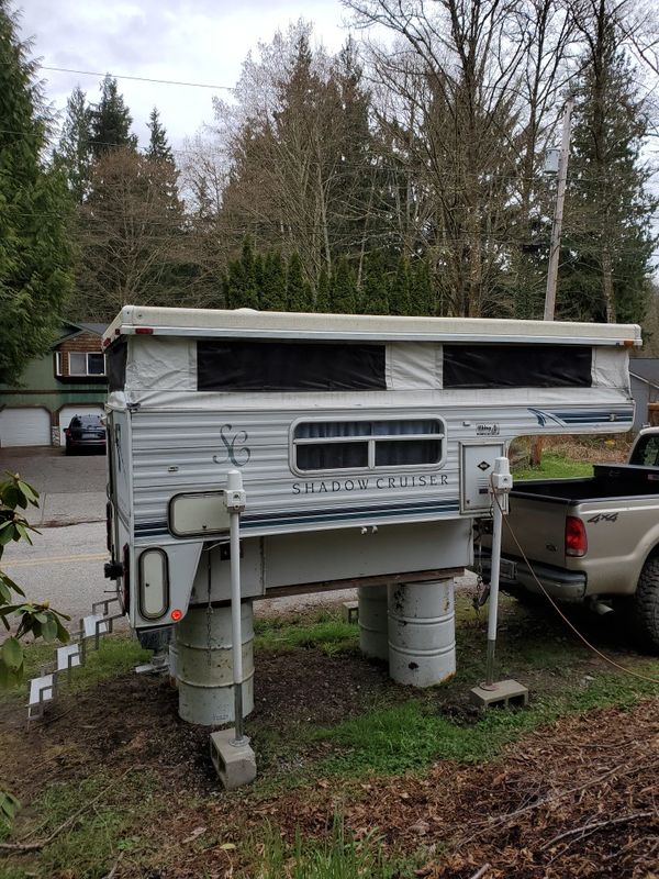 Truck Camper Shadow Cruiser (pop up) camper for Sale in Sedro-Woolley