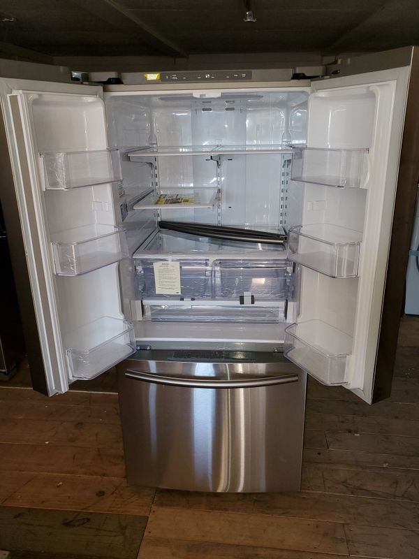 Samsung 21.6cu ft French Door Refrigerator with Ice Maker (Stainless