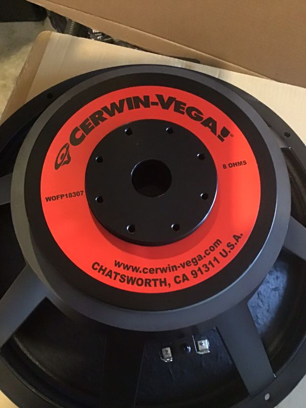 Cerwin Vega18” subwoofer P1800SX 2000 watts Powered subwoofer brand new