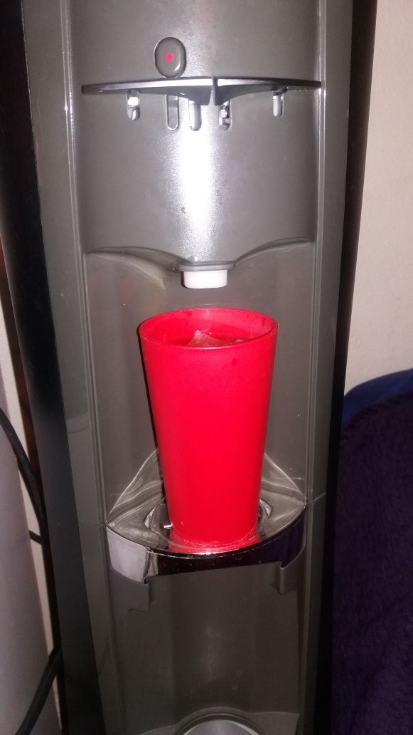 [Sparkletts Water Dispenser]BEST OFFER! Only Hot water works at the