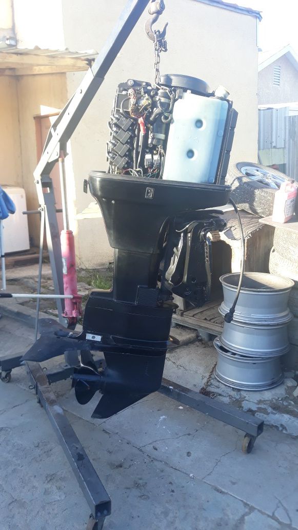 125 HP Mercury Outboard Saltwater Series for Sale in Los Angeles, CA