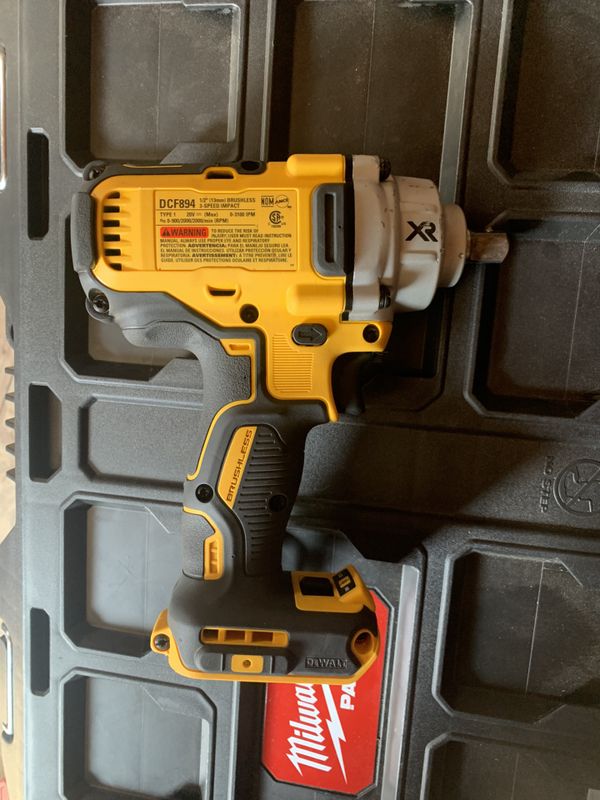 Dewalt 20v 1/2 midtorque impact wrench for Sale in Los Angeles, CA OfferUp