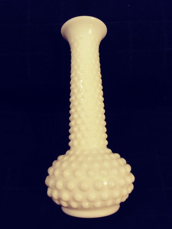 White Knobglass Vase for Sale in Fort Myers, FL OfferUp