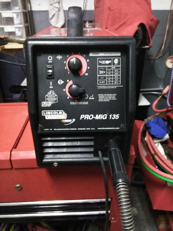 Lincoln Electric welding machine pro mig 135 for Sale in Palm Springs