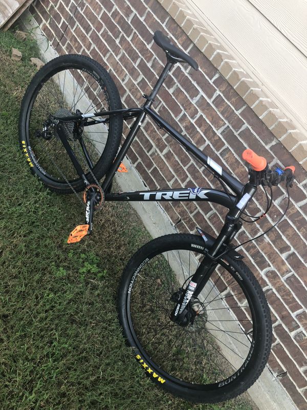 2018 Trek Marlin 6 MTB Bike Mountain Bike XXL for Sale in Katy, TX