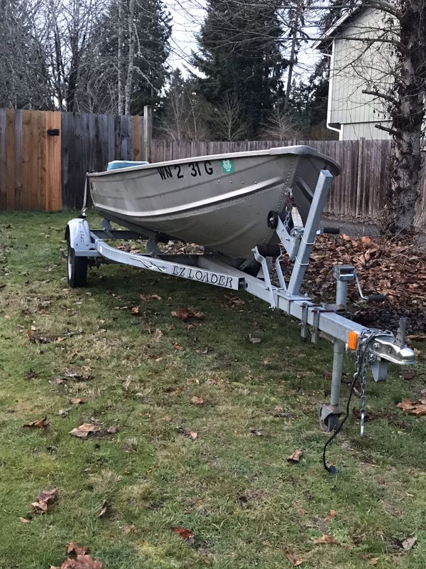 14’ Sears Aluminum Gamefisher Boat (1984) with Trailer and Motor! for