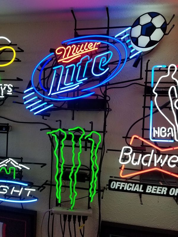Lots of different beer neon lights /signs for Sale in WA OfferUp