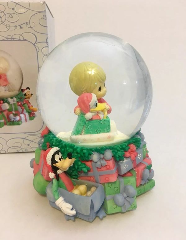 disney precious moments snow globes