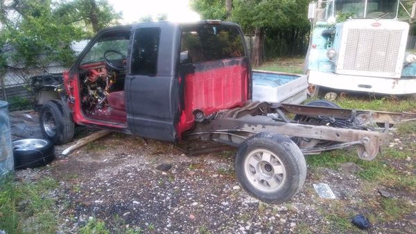 1996 chevy silverado parts for Sale in Dallas, TX - OfferUp