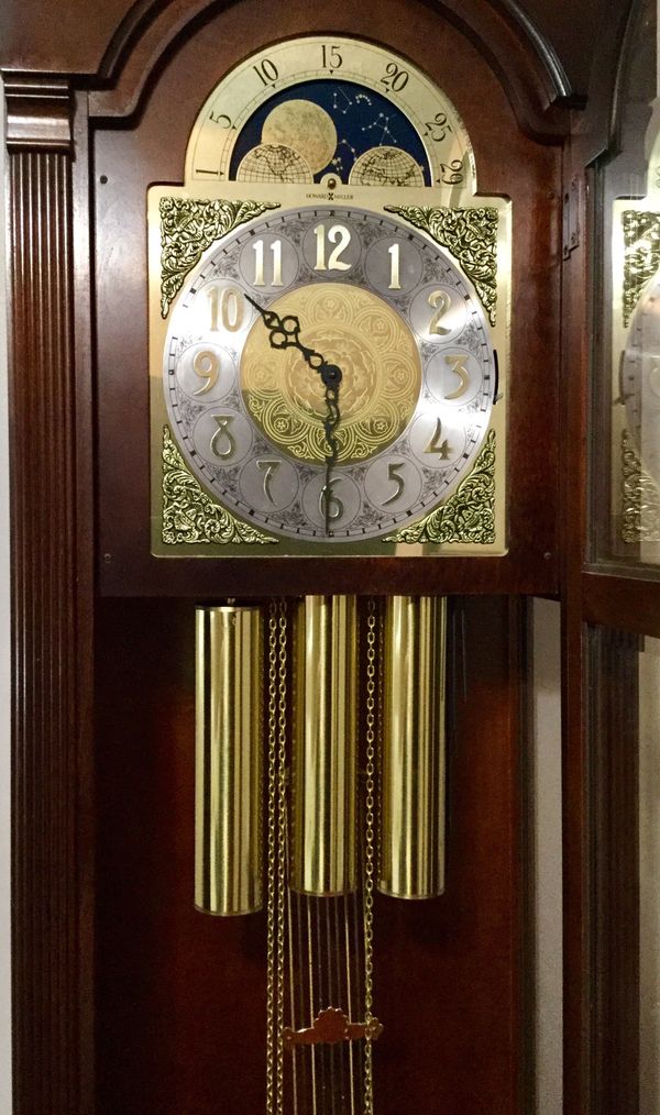 Howard Miller Grandfather Clock 610572 for Sale in Elkhart, IN OfferUp