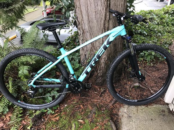 2019 Trek Marlin 6 Women’s - Mountain Bike for Sale in Bremerton, WA