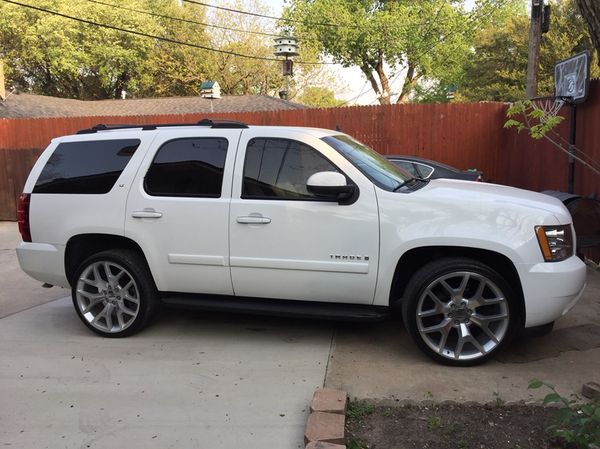 2007 Chevy Tahoe LT 24s honeycombs for Sale in Dallas, TX - OfferUp