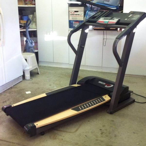 HEALTHRIDER SOFTSTRIDER S900i SPACESAVER TREADMILL for Sale in Los