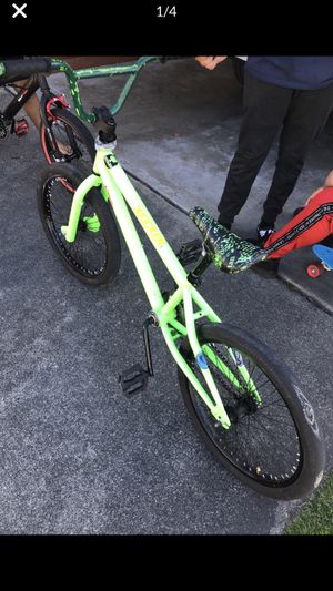 Green Bike for Sale in Auburn, WA