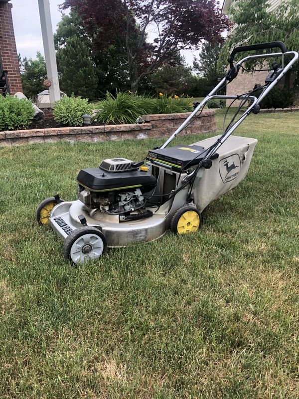 John Deere 14SE self propelled bagging lawnmower. for Sale in Rockwood