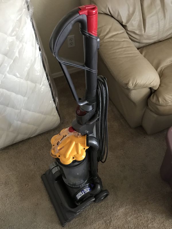 Dyson DC30 Vacuum Cleaner for Sale in Peoria, AZ OfferUp