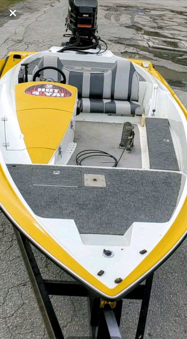 *PRICE REDUCED* 18' Laser (LTV) Tunnel Hull/Bass Boat (RARE) New