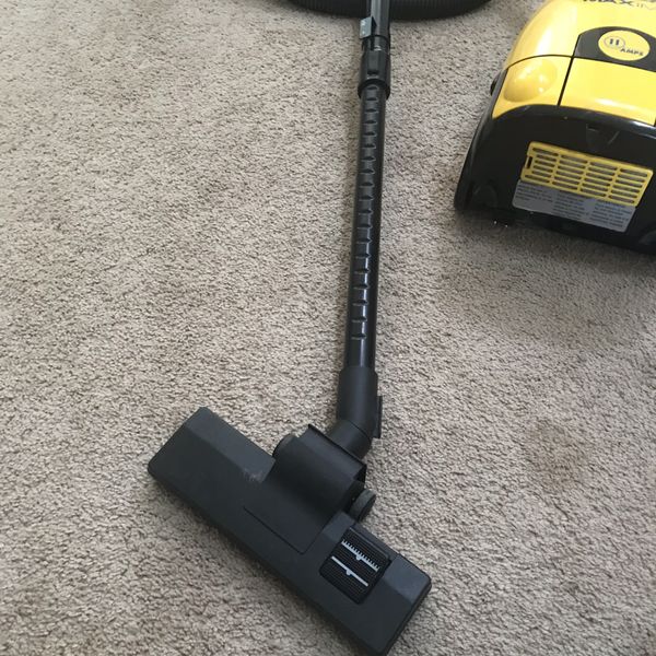 Eureka MAXIMA Canister vacuum for Sale in Tigard, OR OfferUp