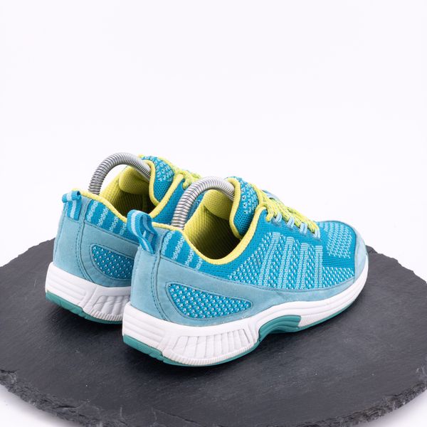 what is difference between 7m and 7w shoe size