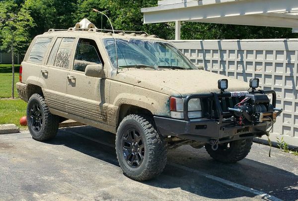 '94 Jeep Grand Cherokee 5.2 V8 4x4 for Sale in Palatine, IL - OfferUp