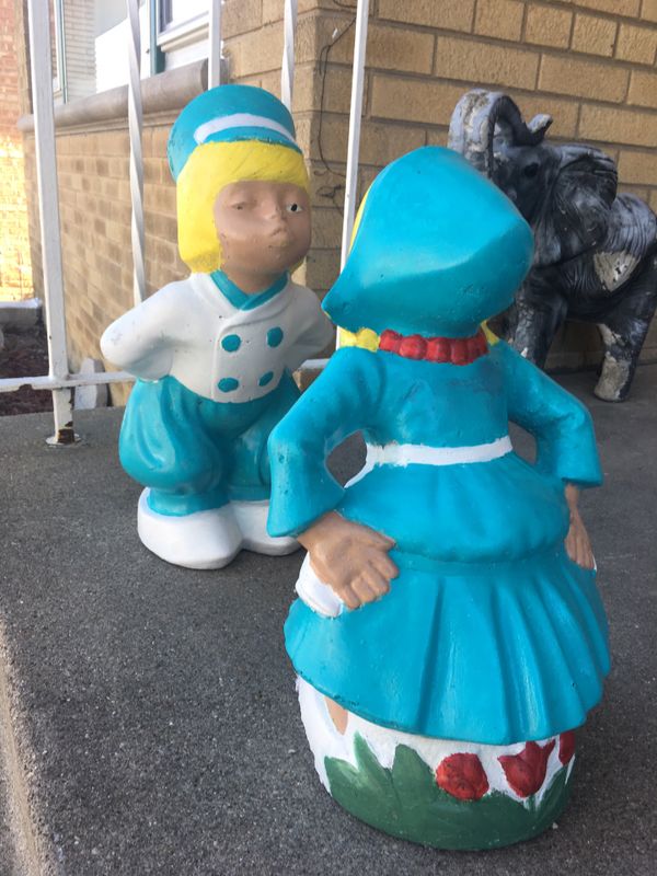Vintage concrete Dutch boy & girl garden statues for Sale in Posen, IL
