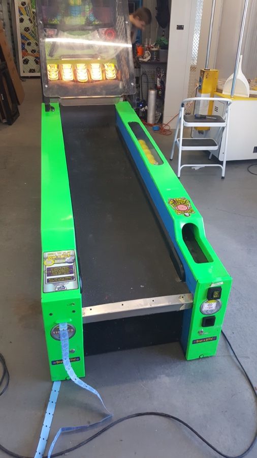 Dunk N' Alien Skee Ball Machine for Sale in Fort Mill, SC OfferUp