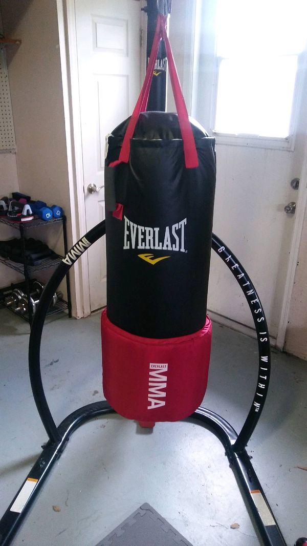 Everlast MMA punching bag with Omnistrike Stand for Sale in Cape Coral, FL - OfferUp