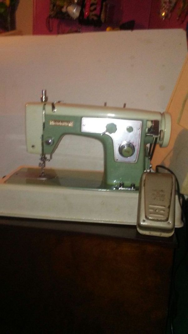 Vintage Seam Master Sewing Machine for Sale in Alexander, AR - OfferUp