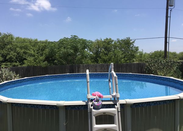 panel above ground pool