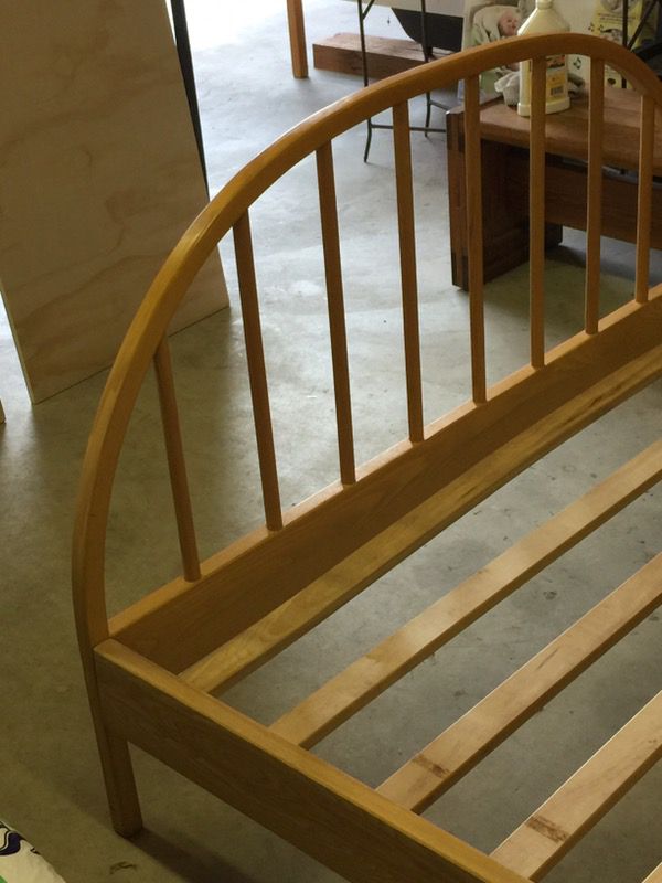 Vermont Tubbs Solid Ash Bed Frame For Sale In Kirkland Wa Offerup