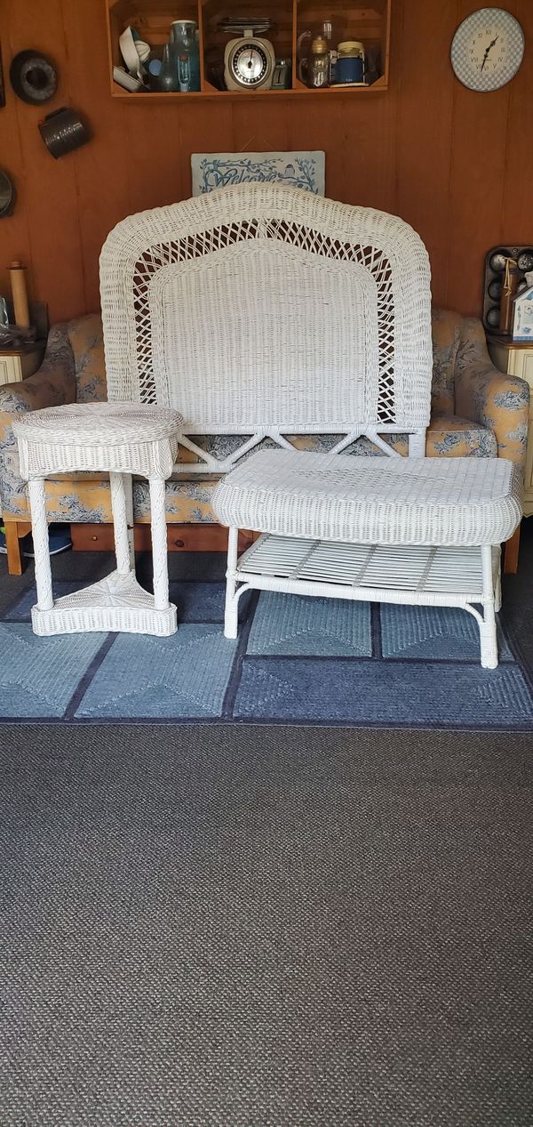 White Wicker Twin Size Headboard, Bed Frame, Round ...