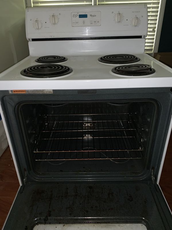 Whirlpool White Electric Stove; Super Capacity 465 for Sale in Pinellas
