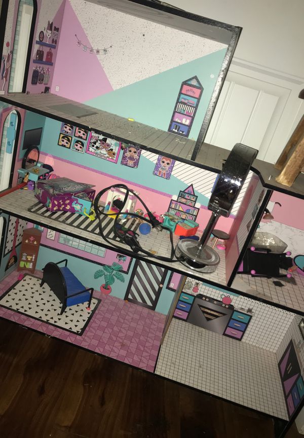 LOL doll house for Sale in Independence, OR - OfferUp