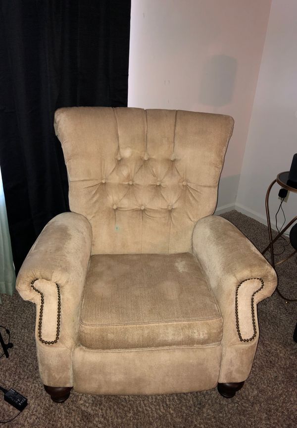 2 Slightly used Recliner’s for Sale in Greensboro, NC OfferUp