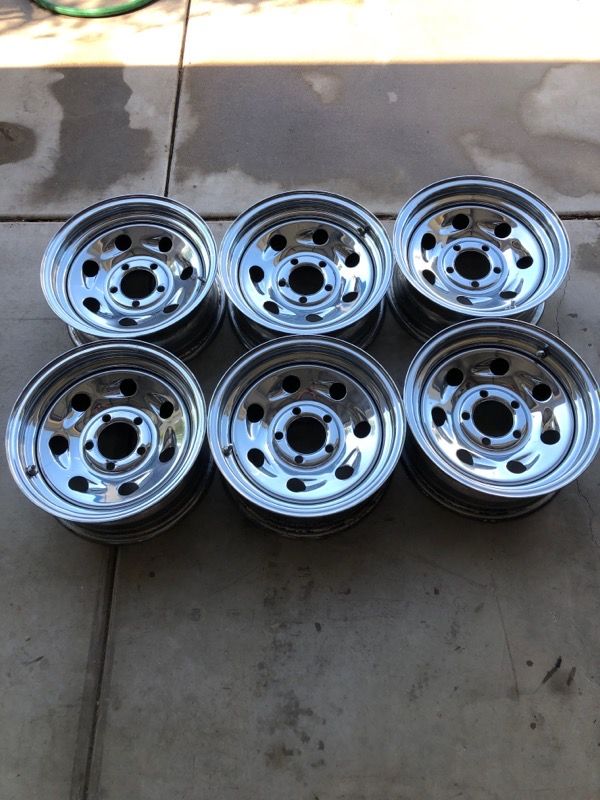 6 14x6 Chrome trailer wheels for Sale in Tempe, AZ OfferUp