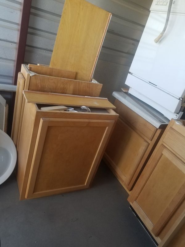 Oak cabinets, fit 10x10 kitchen for Sale in Tucson, AZ - OfferUp