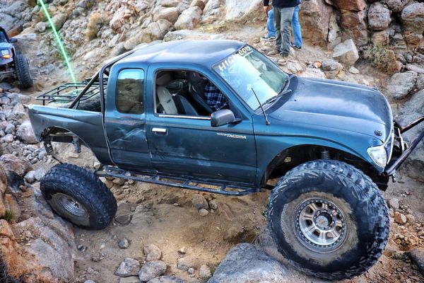 Toyota Tacoma 96 for Sale in Compton, CA - OfferUp