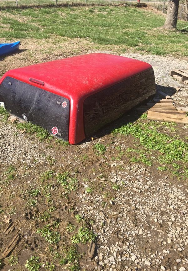 Red camper shell for a dodge Dakota for Sale in Clarksville, TN - OfferUp