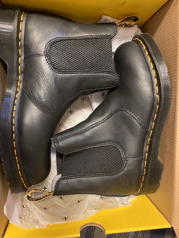 Dr. Martens Arbor Women’s Newark Steel Toe Work Boots. (size 7) for Sale in Coronado, CA - OfferUp
