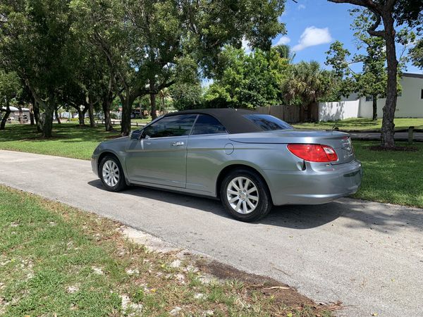 2011 Chrysler Sebring coupe convertible for Sale in Fort Lauderdale, FL