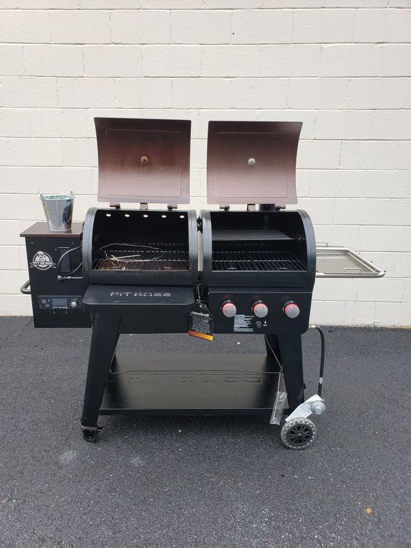 Pit Boss PBCBG1230 Pellet and Gas Combination Grill for Sale in East