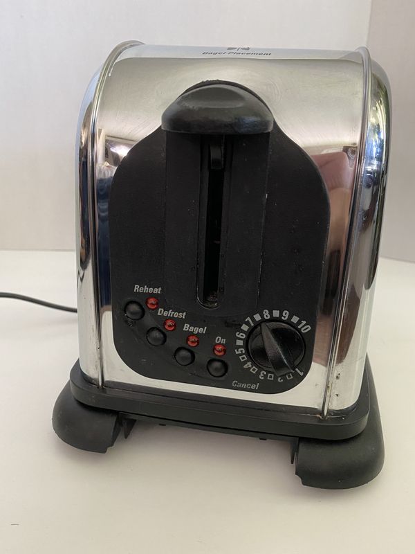 GE classic toaster for Sale in Albuquerque, NM OfferUp