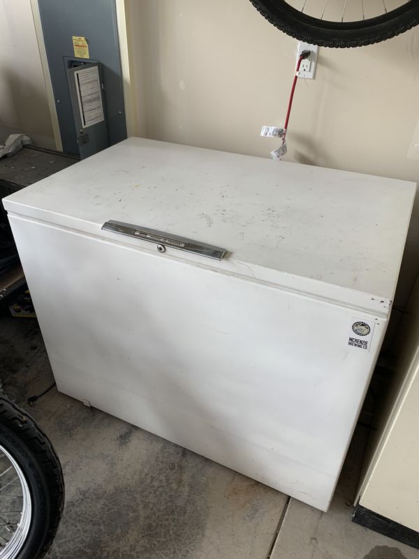 Montgomery Ward Chest Freezer for Sale in Olympia, WA OfferUp