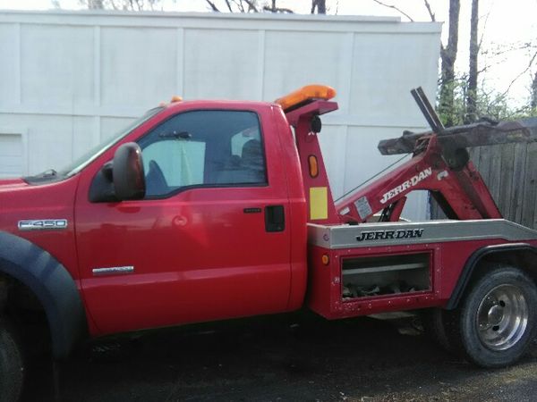 07 F450 Ford automatic 275k miles tow truck for Sale in Columbus, OH
